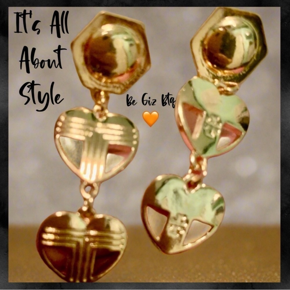 🔥🔥Tory Burch Authentic Earrings At Awesome Prices To Buy Now & Save